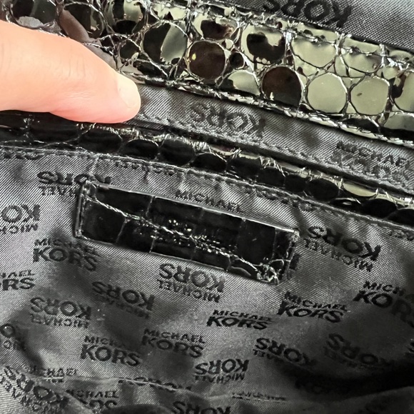 Michael Kors BLACK Patten Leather Croc Embossed Clutch Gold Chain Logo CC Wallet - Picture 12 of 16